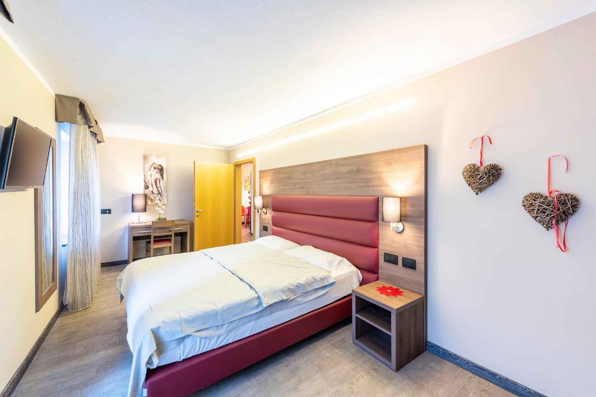 Hotel Alpino Wellness&Spa Peio Fonti Exterior foto